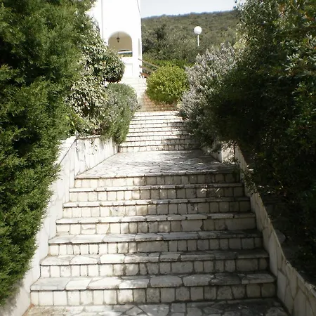 Apartment Pinezić