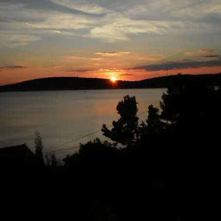 아파트 Pinezic Martinšćica