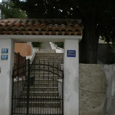 Pinezić Apartment *