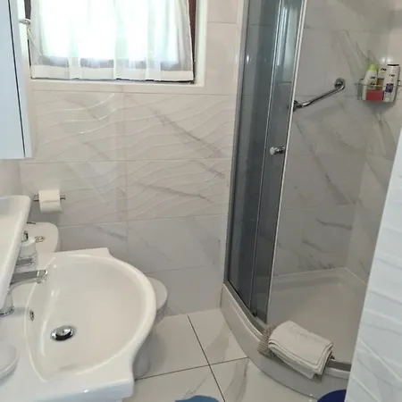 Pinezić Appartement *